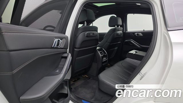 BMW X6 (G06) xDrive40i M Sport 2024 — фото 29