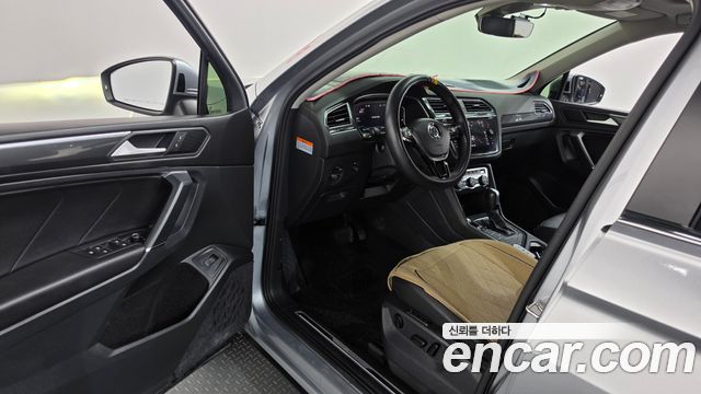 Volkswagen Tiguan Allspace 2.0 TDI Prestige 2020 — фото 10