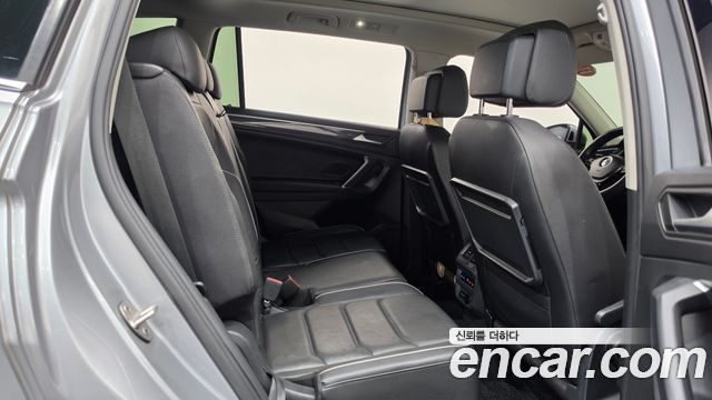 Volkswagen Tiguan Allspace 2.0 TDI Prestige 2020 — фото 12
