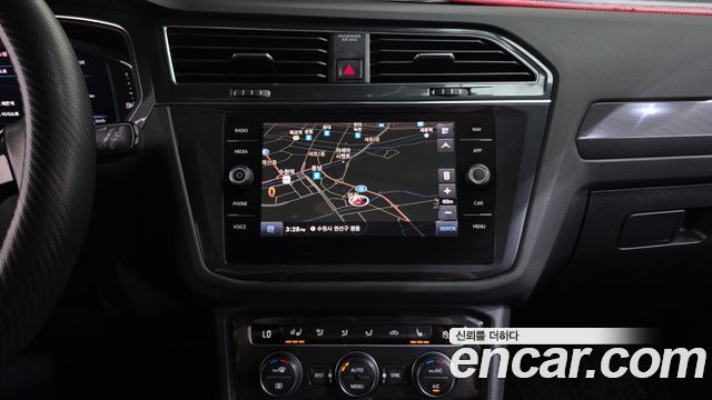 Volkswagen Tiguan Allspace 2.0 TDI Prestige 2020 — фото 14
