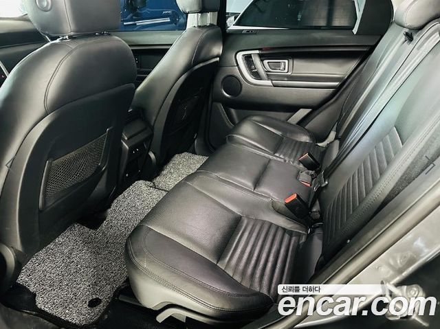 Land Rover Discovery Sport 2.0 TD4 HSE Luxury 2016 — фото 6