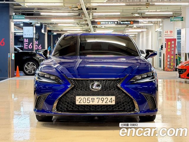 Lexus ES300h (VII) F-Sport 2023 — фото 3