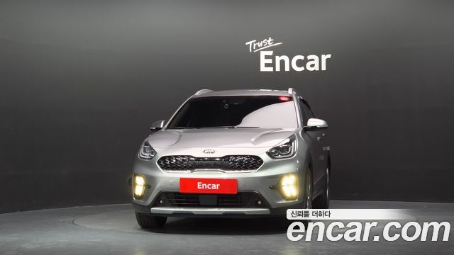 Kia Niro 1.6 HEV Noblesse Special 2020 — фото 3