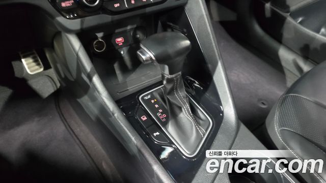 Kia Niro 1.6 HEV Noblesse Special 2020 — фото 9