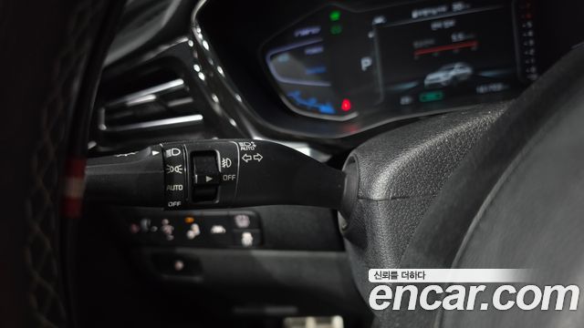 Kia Niro 1.6 HEV Noblesse Special 2020 — фото 22