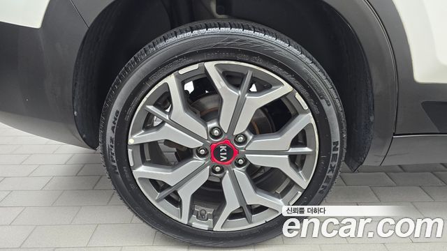 Kia Seltos Diesel 1.6 2WD Prestige 2020 — фото 5