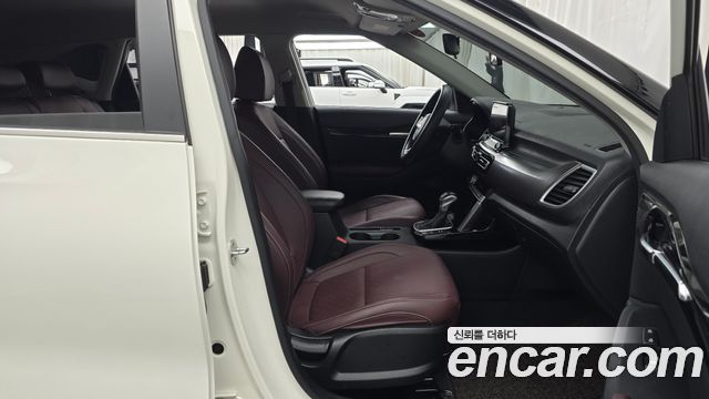 Kia Seltos Diesel 1.6 2WD Prestige 2020 — фото 11