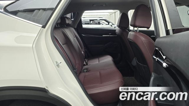 Kia Seltos Diesel 1.6 2WD Prestige 2020 — фото 12