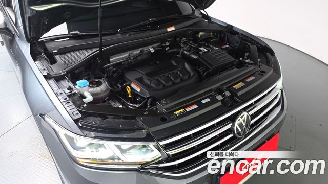 Volkswagen Tiguan Allspace 2.0 TSI Prestige 2023 — фото 6