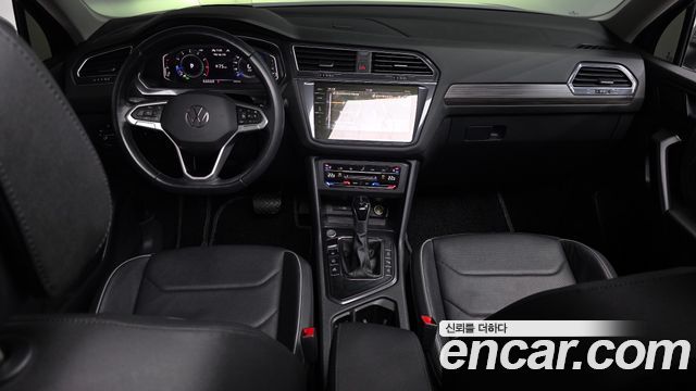 Volkswagen Tiguan Allspace 2.0 TSI Prestige 2023 — фото 7