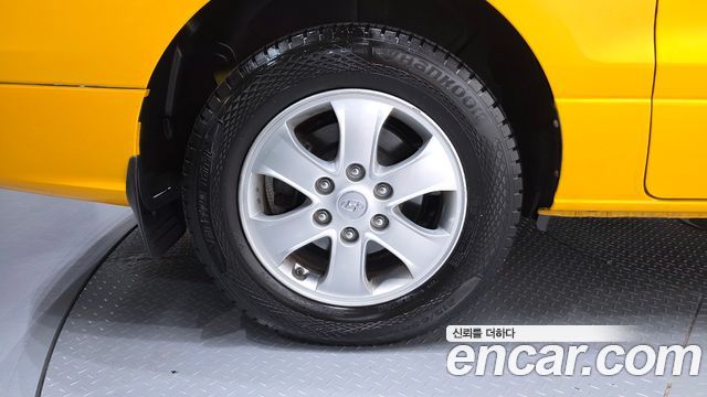Hyundai Grand Starex 4WD School Bus 2020 — фото 5