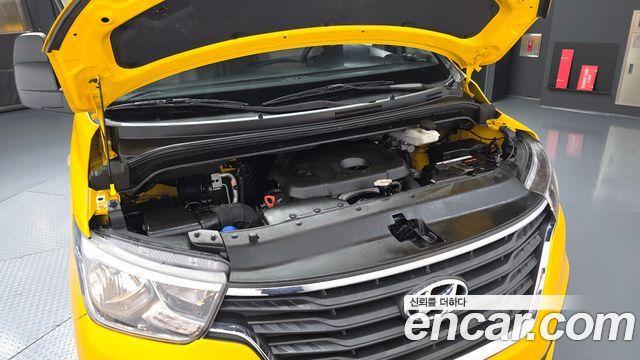 Hyundai Grand Starex 4WD School Bus 2020 — фото 6