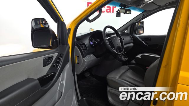 Hyundai Grand Starex 4WD School Bus 2020 — фото 10