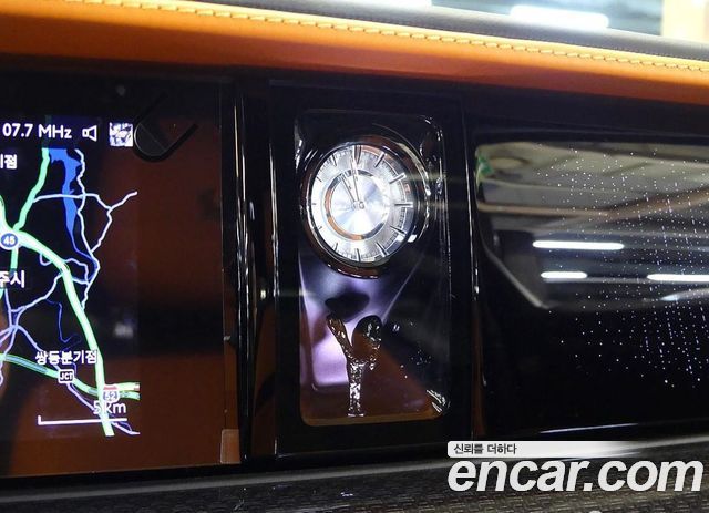 Rolls-Royce Ghost (II) 6.7 V12 Black Badge 2025 — фото 19