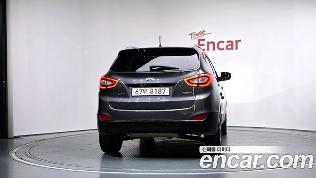 Hyundai Tucson ix Diesel(e-VGT) 2WD Smart special 2015 — фото 4