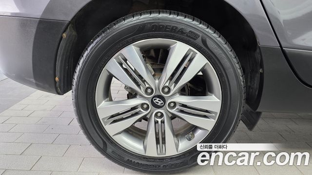 Hyundai Tucson ix Diesel(e-VGT) 2WD Smart special 2015 — фото 5