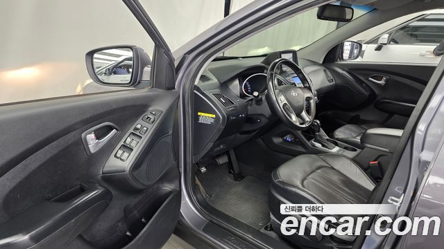 Hyundai Tucson ix Diesel(e-VGT) 2WD Smart special 2015 — фото 10