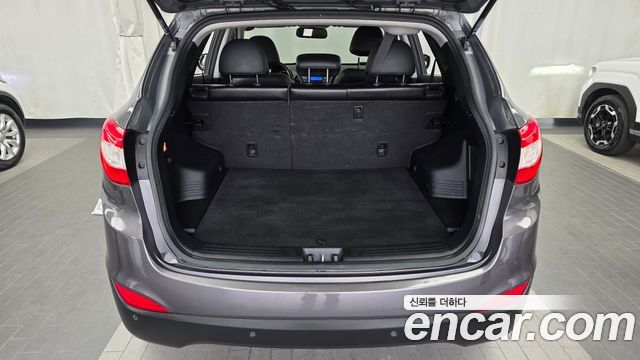 Hyundai Tucson ix Diesel(e-VGT) 2WD Smart special 2015 — фото 20