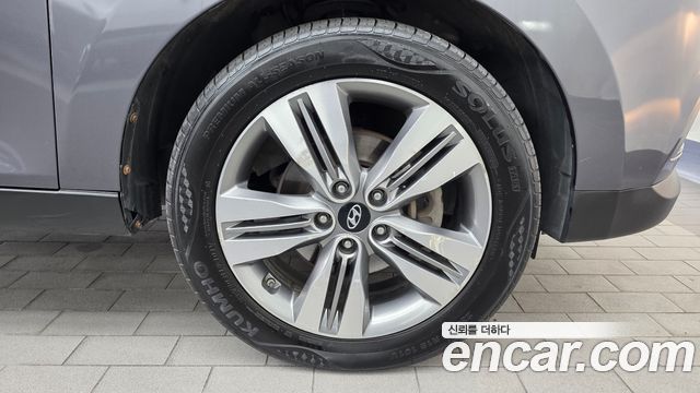 Hyundai Tucson ix Diesel(e-VGT) 2WD Smart special 2015 — фото 21