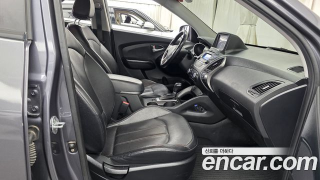 Hyundai Tucson ix Diesel(e-VGT) 2WD Smart special 2015 — фото 26