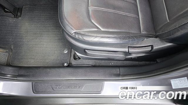 Hyundai Tucson ix Diesel(e-VGT) 2WD Smart special 2015 — фото 27
