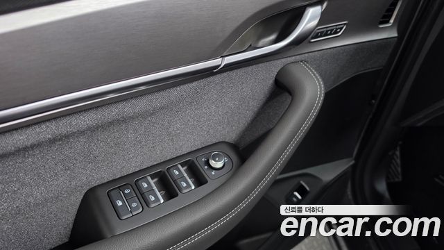 Renault Korea Grand Koleos 1.5 E-TECH Techno 2WD 2026 — фото 17