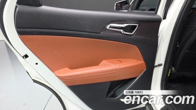 Kia Sportage (V) Gasoline 1.6 Turbo 4WD Noblesse 2025 — фото 25