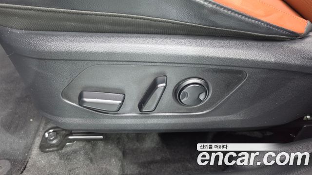 Kia Sportage (V) Gasoline 1.6 Turbo 4WD Noblesse 2025 — фото 32