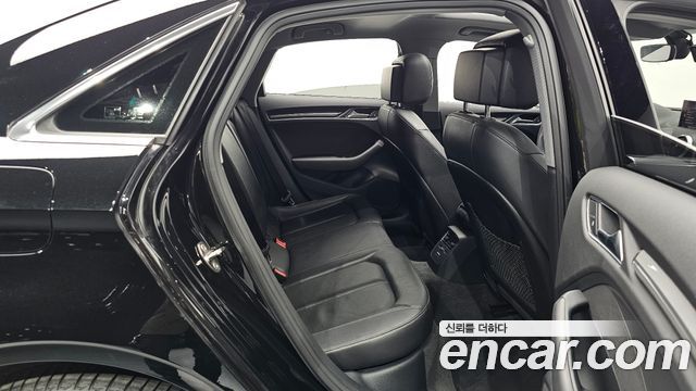 Audi A3 40 TFSI 8V 2018 — фото 12