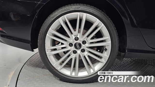 Audi A3 40 TFSI 8V 2018 — фото 21