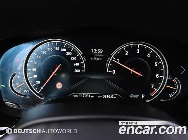 BMW 5 Series (G30) 530i xDrive M Sport Package 2018 — фото 8