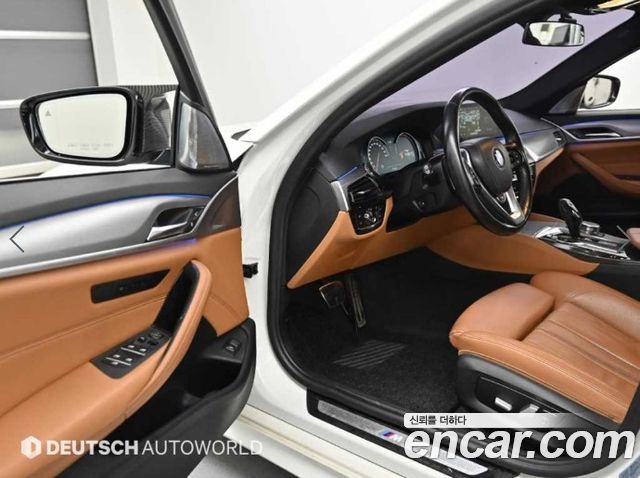 BMW 5 Series (G30) 530i xDrive M Sport Package 2018 — фото 15