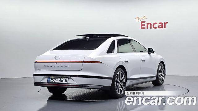 Hyundai Grandeur (GN7) 2,5 Gasoline 2WD Exclusive 2023 — фото 2