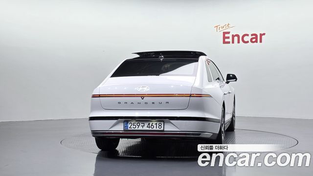 Hyundai Grandeur (GN7) 2,5 Gasoline 2WD Exclusive 2023 — фото 4