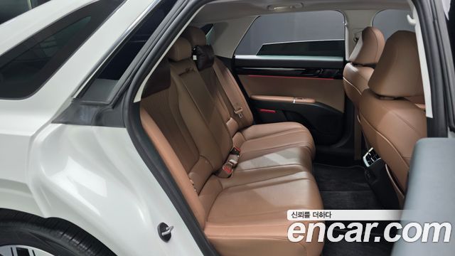 Hyundai Grandeur (GN7) 2,5 Gasoline 2WD Exclusive 2023 — фото 11
