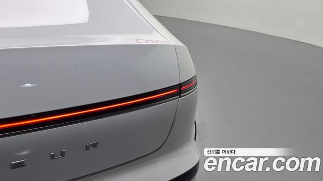 Hyundai Grandeur (GN7) 2,5 Gasoline 2WD Exclusive 2023 — фото 23