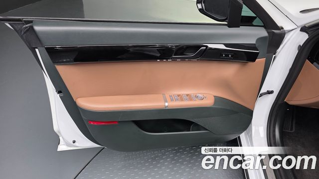 Hyundai Grandeur (GN7) 2,5 Gasoline 2WD Exclusive 2023 — фото 24