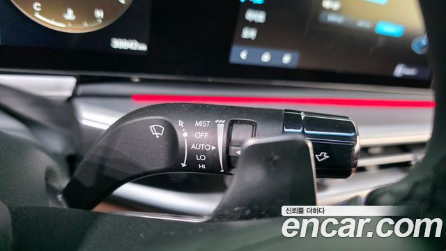 Hyundai Grandeur (GN7) 2,5 Gasoline 2WD Exclusive 2023 — фото 27