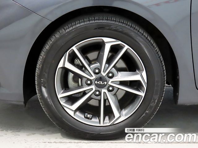 Kia K3 (II) 1.6 Prestige 2022 — фото 5