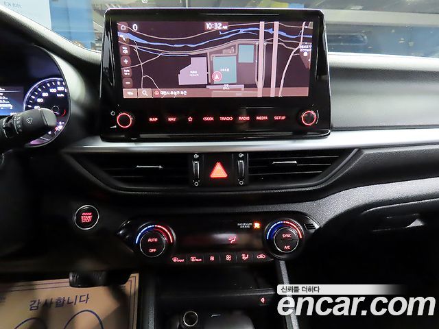 Kia K3 (II) 1.6 Prestige 2022 — фото 16