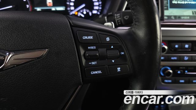 Genesis G80 3.3 GDI AWD Premium Luxury 2017 — фото 18