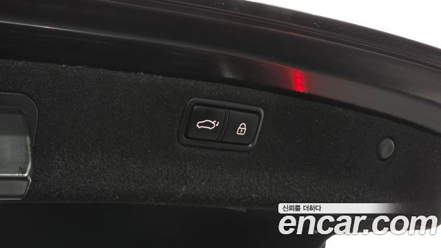 Genesis G80 3.3 GDI AWD Premium Luxury 2017 — фото 20