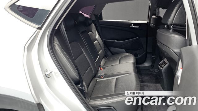 Hyundai Tucson Diesel 2.0 4WD Modern 2016 — фото 12