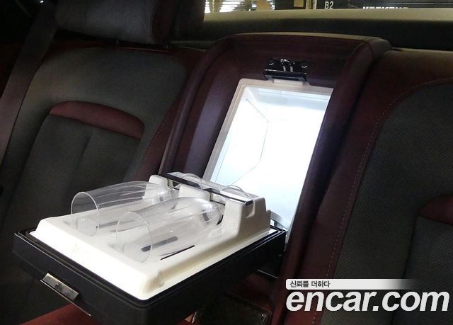 Rolls-Royce Ghost (II) 6.7 V12 Black Badge 2022 — фото 19