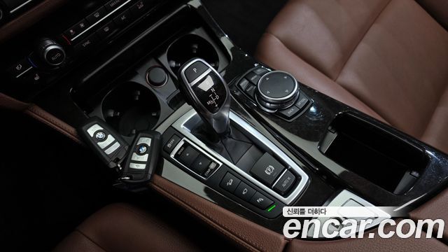 BMW 5 Series (F10) 528i xDrive M Aero Dynamic 2016 — фото 9
