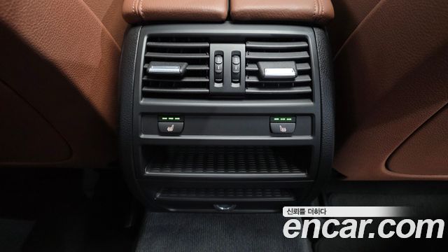 BMW 5 Series (F10) 528i xDrive M Aero Dynamic 2016 — фото 18