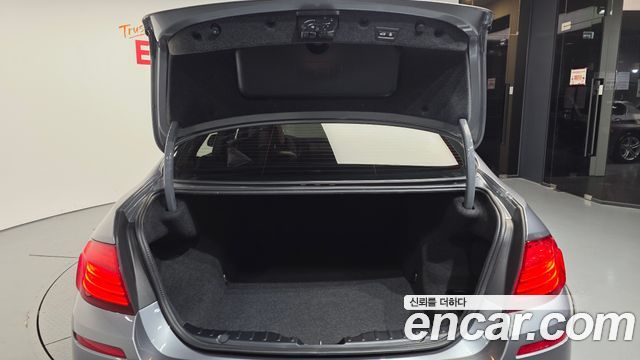 BMW 5 Series (F10) 528i xDrive M Aero Dynamic 2016 — фото 20