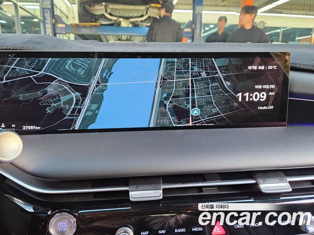 Genesis G80 (RG3) Gasoline 2.5 Turbo 2WD 2025 — фото 16