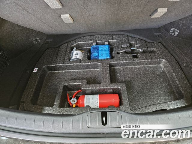 Genesis G80 (RG3) Gasoline 2.5 Turbo 2WD 2025 — фото 21