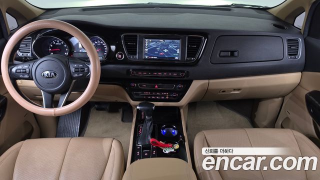Kia Carnival Gasoline 9-Seater Hi-Limousine Noblesse Special 2019 — фото 7